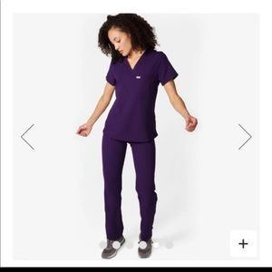 ❌❌SOLD❌❌ Figs Purple Scrub Set